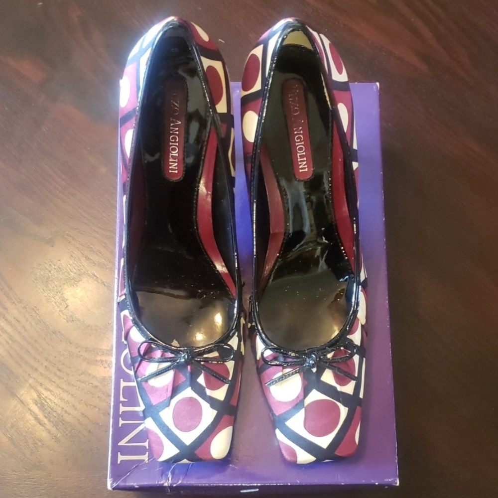Blk/Multi fabric heel